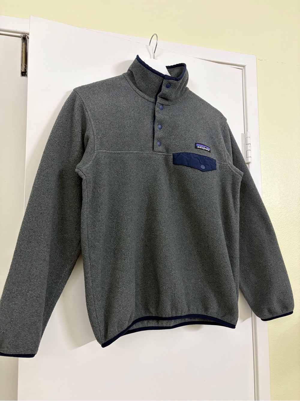 Patagonia Synchilla Snap-T Fleece Pullover Gray Navy Women’s XS Outdoor Hiking - Picture 2 of 8